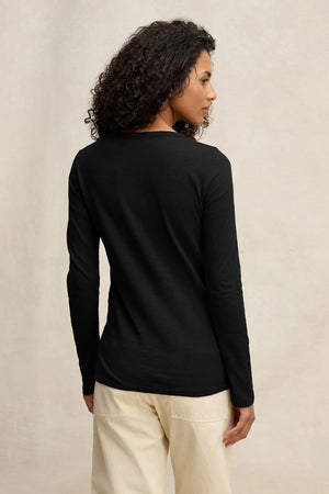 VELVET lizzie tee in Black